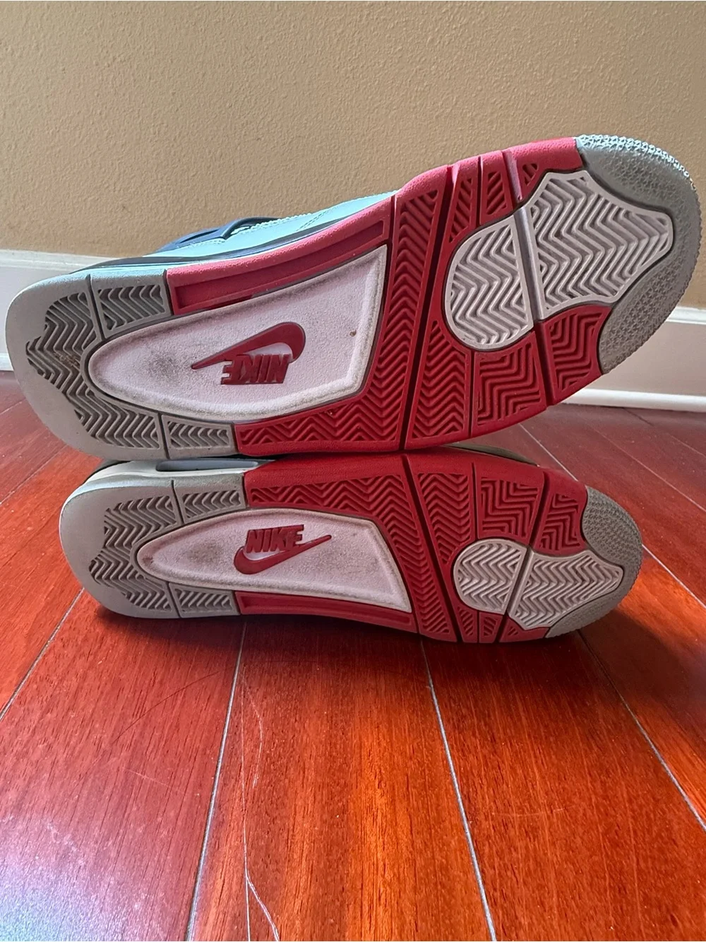 Nike Air Jordan Retro 4 “Fire Red”  2020 Men's Sneaker (Interior Tag Visible)